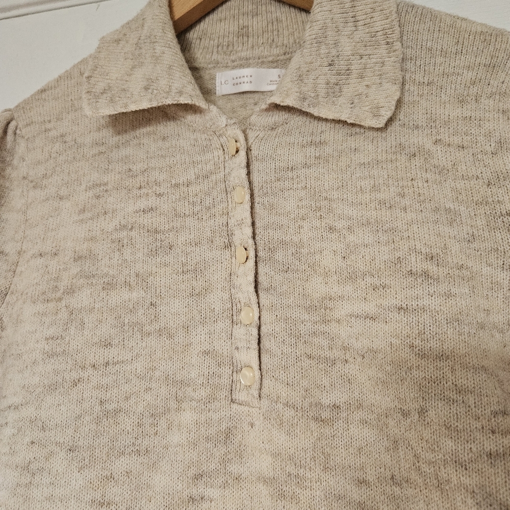 Lauren Conrad Women's Short Sleeve Cream Oatmeal Sweater Size Small - Picture 4 of 6